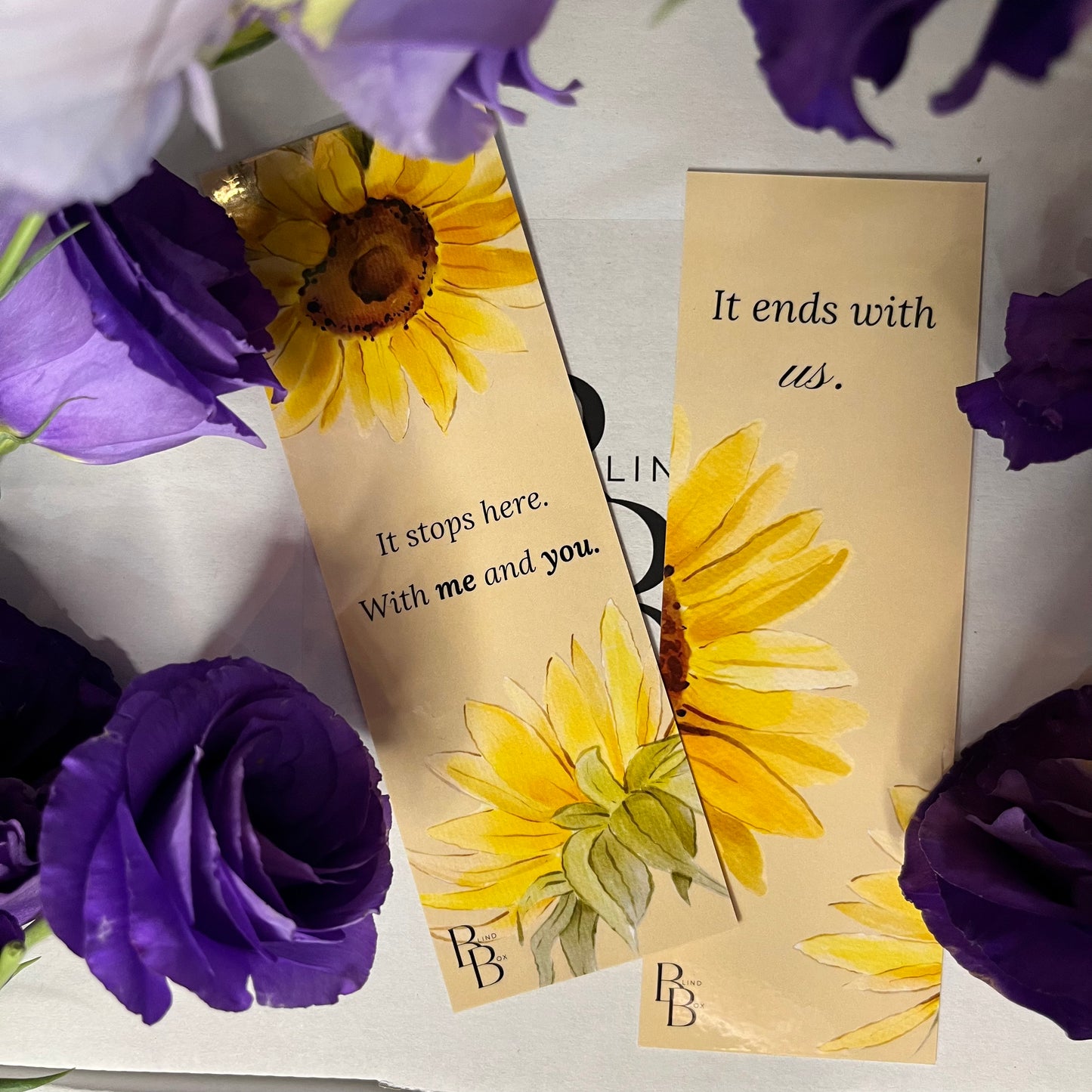 Semn de carte "It ends with us"