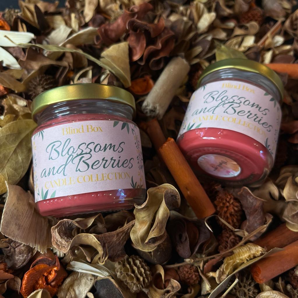 Lumânare Blossoms and Berries