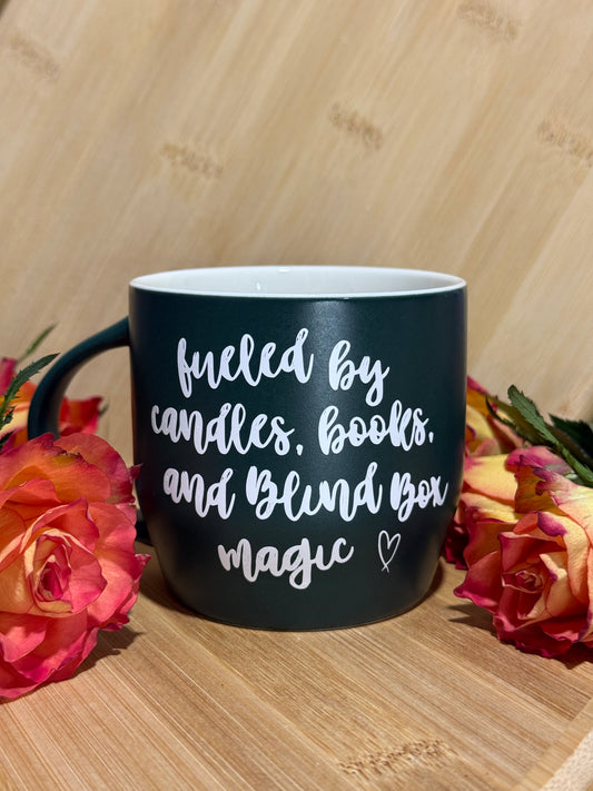 Cană ”Fueled by books”